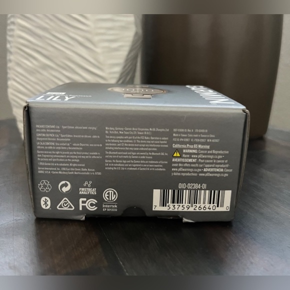 GARMIN LILY SPORT GPS Smartwatch Rose Gold - Picture 10 of 12